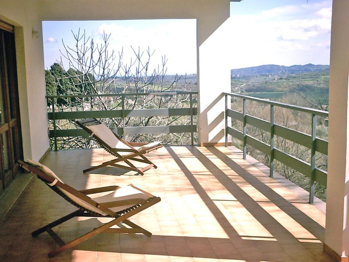 B&B Hollywood Olivadi エクステリア 写真